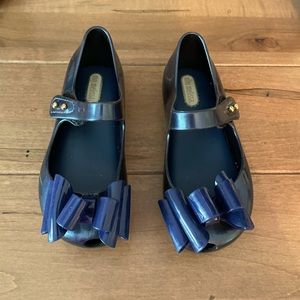 Mini Melissa girls